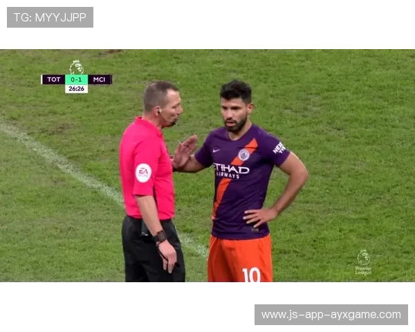 凯塞多与主帅争执：足球场上的激烈碰撞背后隐藏的故事